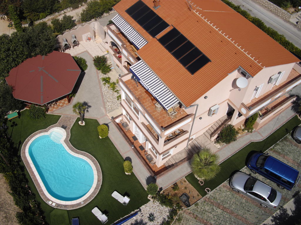 Apartments Stengl Barbat na Rabu Екстериор снимка