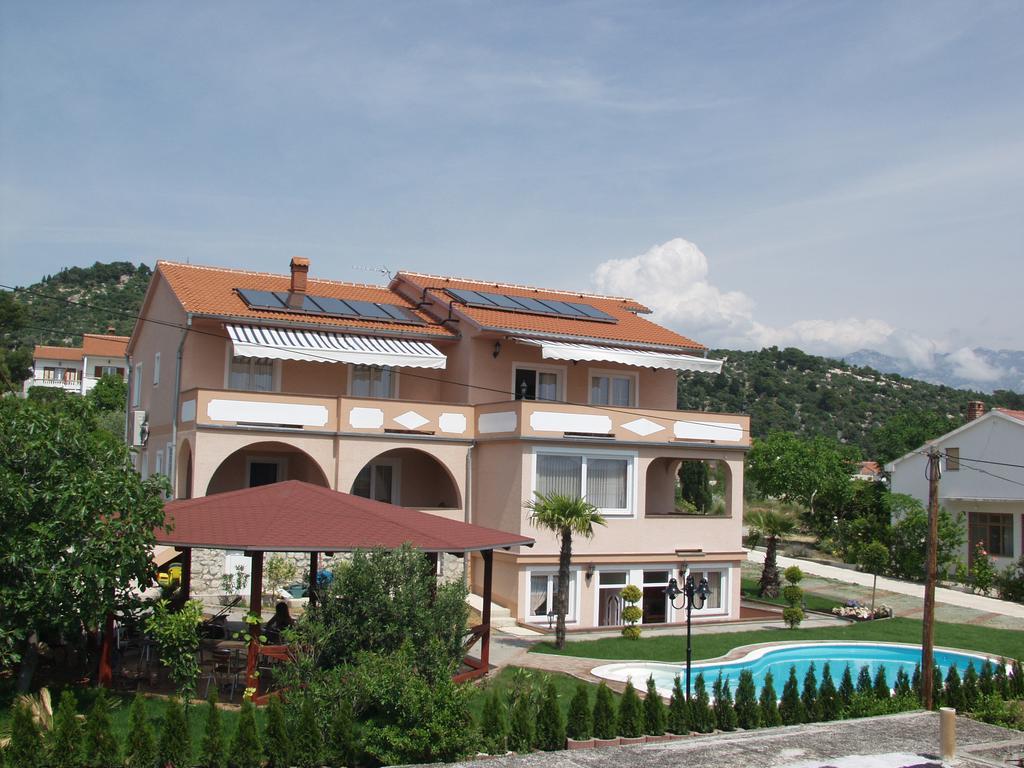 Apartments Stengl Barbat na Rabu Екстериор снимка